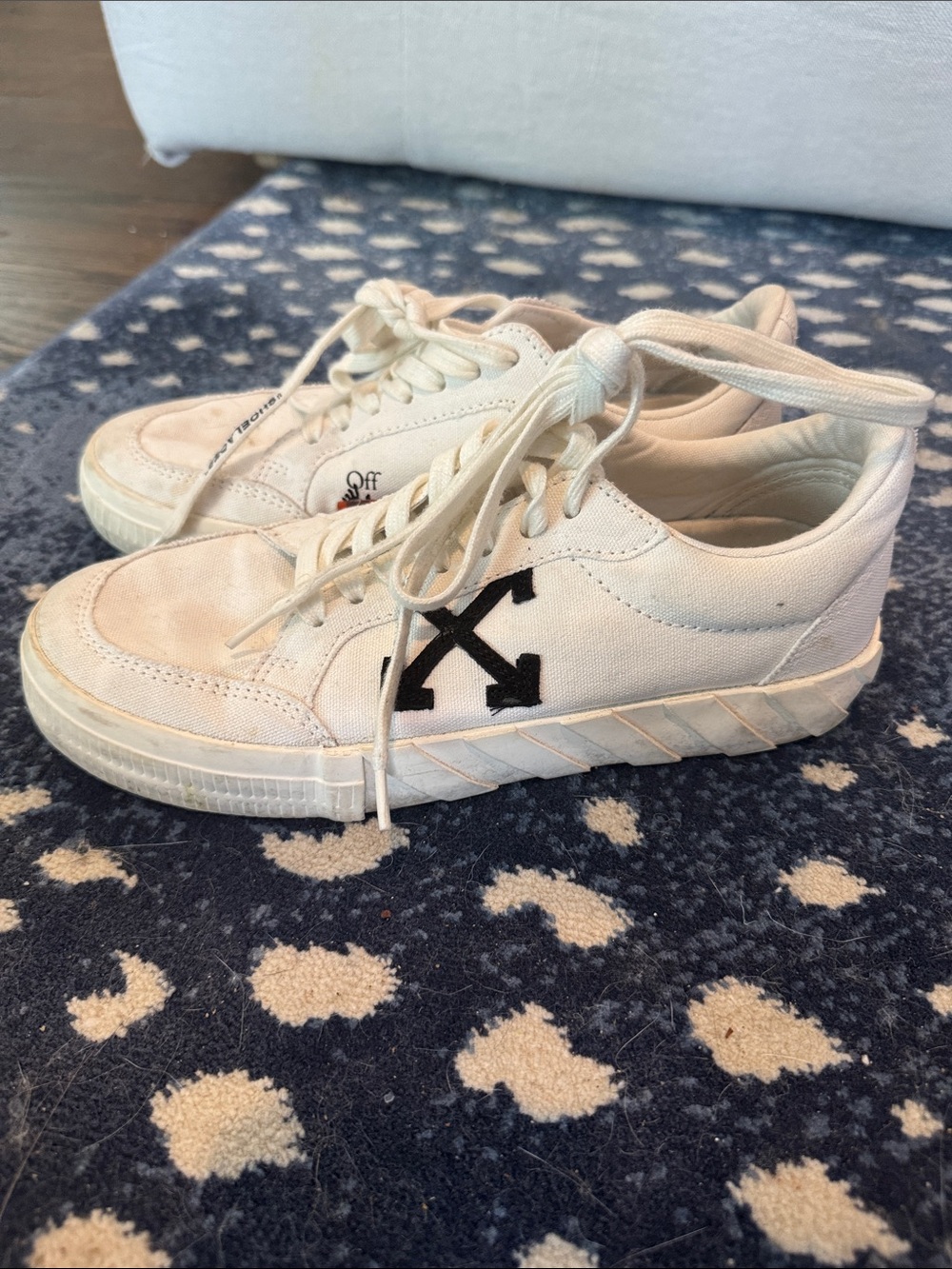 Off-White Virgil Abloh Women’s Cream Canvas Low-Top Sneakers with Black